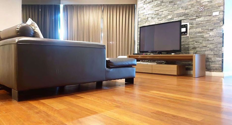 For rent studio condo in Huai Khwang, Bangkok