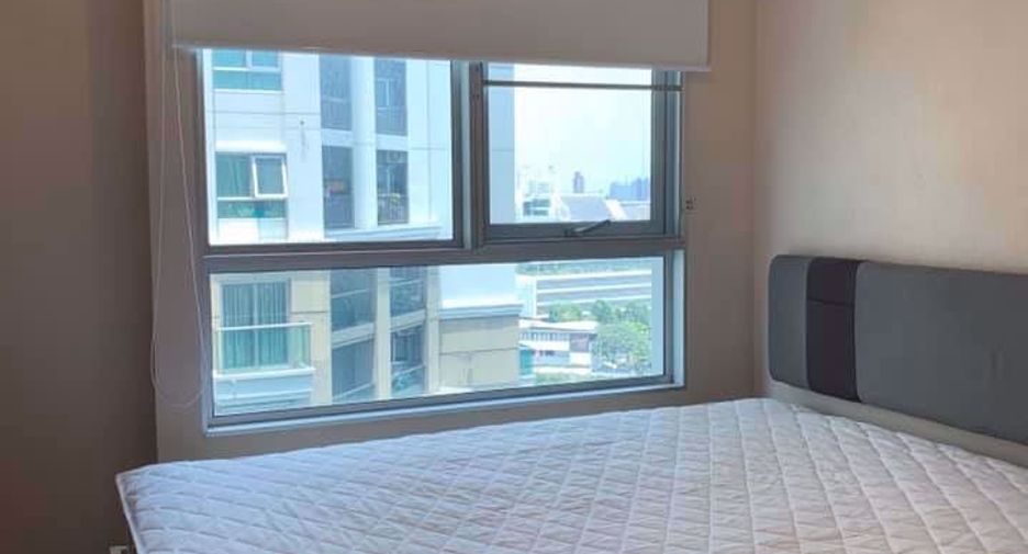 For rent 2 bed condo in Huai Khwang, Bangkok