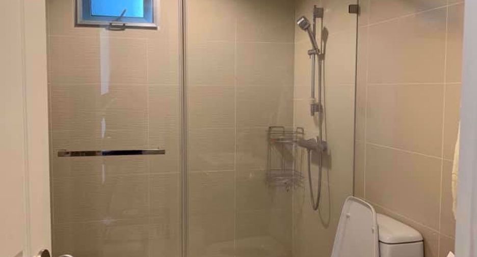 For rent 2 bed condo in Huai Khwang, Bangkok