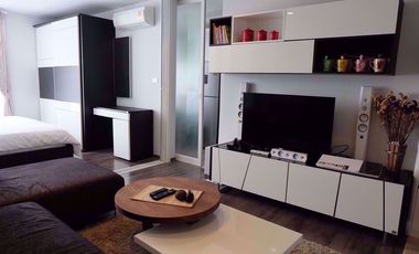 For rent and for sale 1 bed condo in Phra Khanong, Bangkok