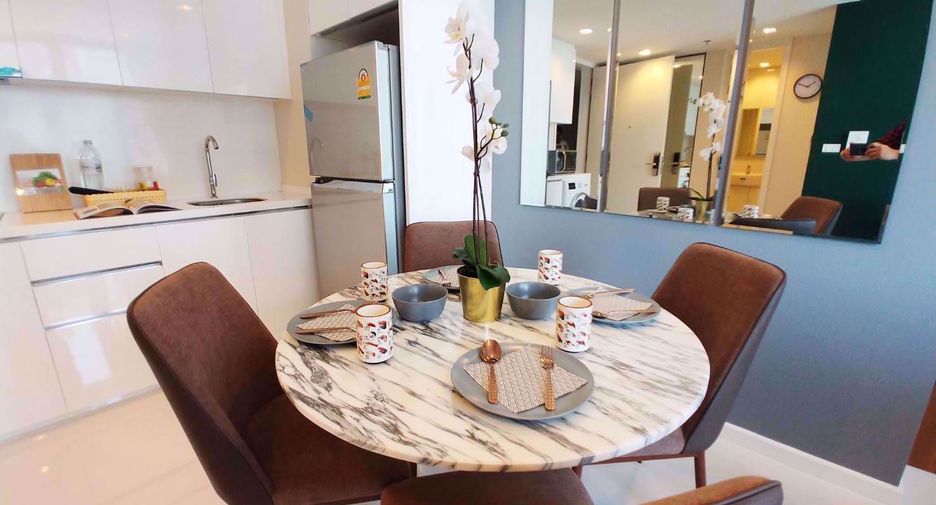 For rent 2 bed condo in Sathon, Bangkok