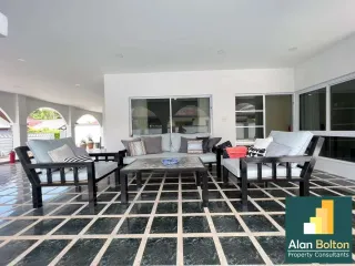 À vendre et à louer 3 chambres maison à Mueang Trat, Trat