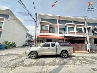 For sale 3 bed retail Space in Sam Phran, Nakhon Pathom