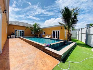 For rent 4 bed house in Bang Lamung, Chonburi