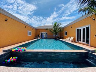 For rent 4 bed house in Bang Lamung, Chonburi