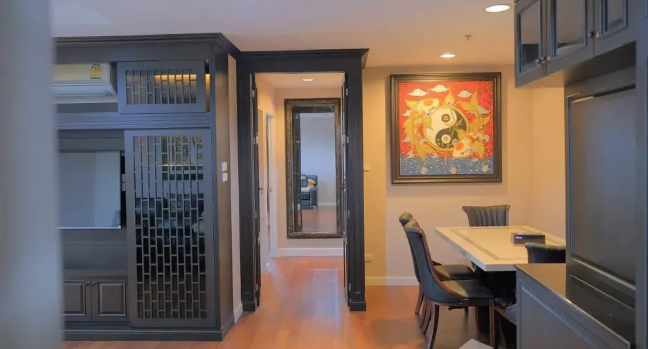 For rent 2 bed condo in Huai Khwang, Bangkok