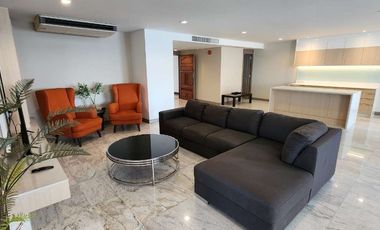 For rent 3 bedrooms condo in Watthana, Bangkok