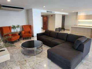For rent 3 bedrooms condo in Watthana, Bangkok