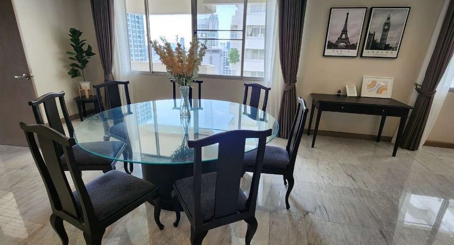 For rent 3 bedrooms condo in Watthana, Bangkok