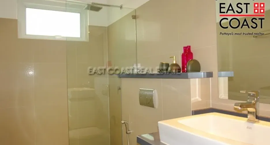 Haus zur Miete und zum Kauf mit 3 Zimmer in Bang Lamung, Chonburi
