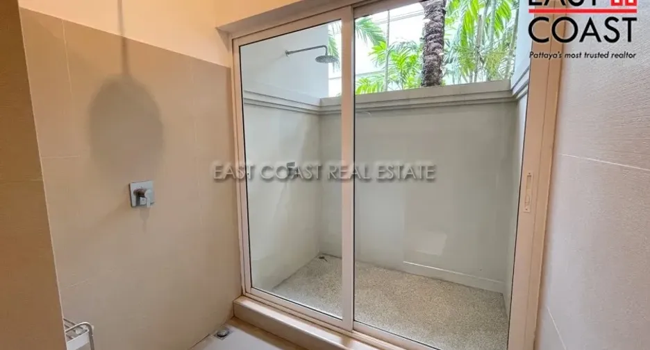 For rent and for sale 3 bedrooms house in Bang Lamung, Chonburi
