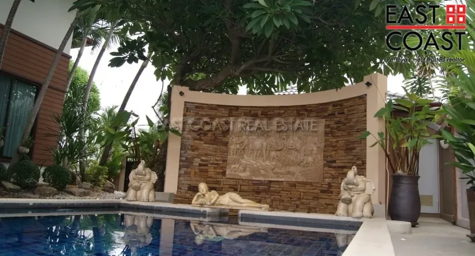 For rent そして for sale 4 ベッドルーム house in Bang Lamung, Chonburi