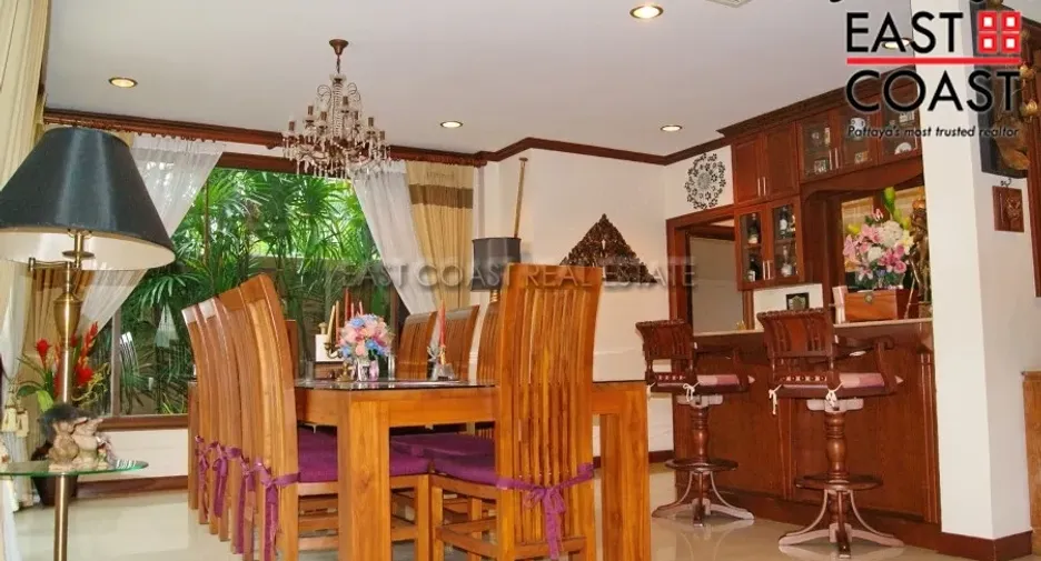 For rent そして for sale 4 ベッドルーム house in Bang Lamung, Chonburi