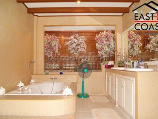 For sale そして for rent 4 Beds house in Bang Lamung, Chonburi