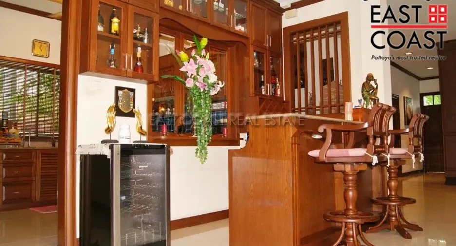 For rent そして for sale 4 ベッドルーム house in Bang Lamung, Chonburi