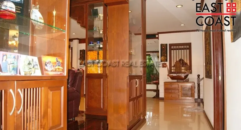 For rent そして for sale 4 ベッドルーム house in Bang Lamung, Chonburi