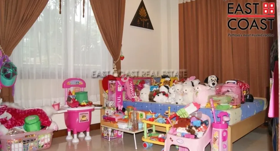 For rent そして for sale 4 ベッドルーム house in Bang Lamung, Chonburi