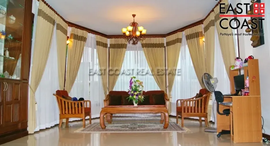For rent そして for sale 4 ベッドルーム house in Bang Lamung, Chonburi
