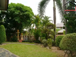 For rent そして for sale 4 ベッドルーム house in Bang Lamung, Chonburi