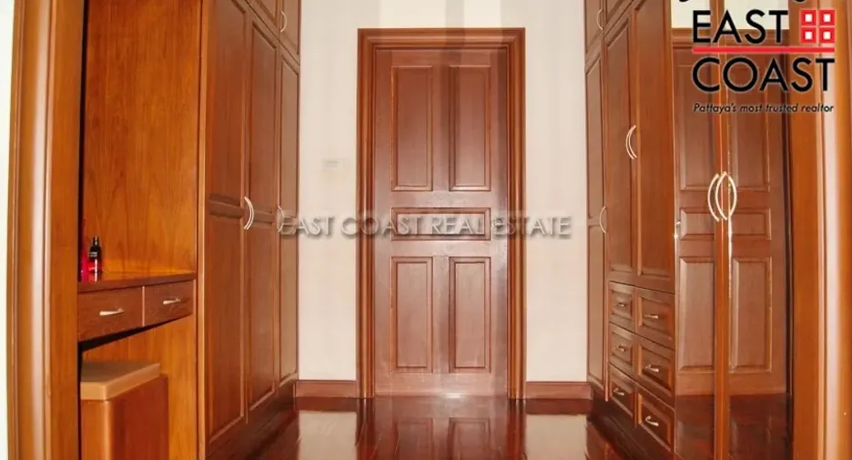 For rent そして for sale 4 ベッドルーム house in Bang Lamung, Chonburi