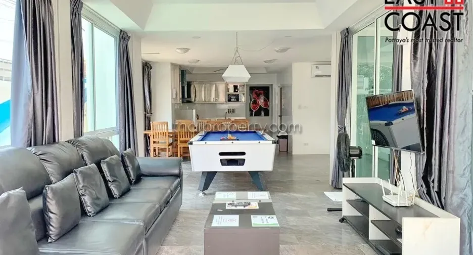 For rent and for sale 7 bedrooms house in Jomtien, Pattaya
