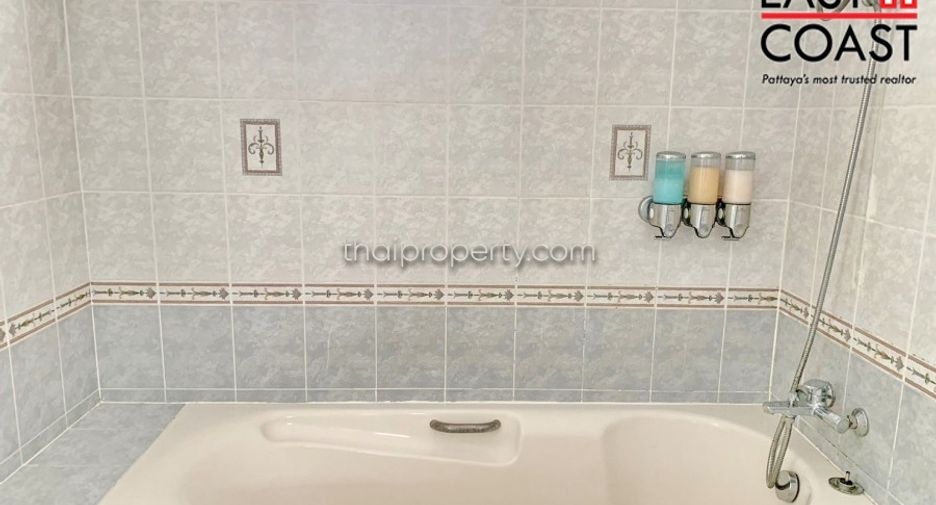 For sale そして for rent 7 ベッドルーム house in Bang Lamung, Chonburi