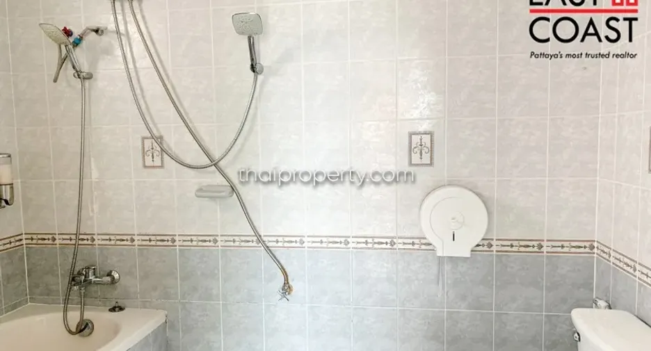 For rent and for sale 7 bedrooms house in Jomtien, Pattaya