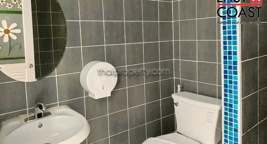 For rent and for sale 7 bedrooms house in Jomtien, Pattaya