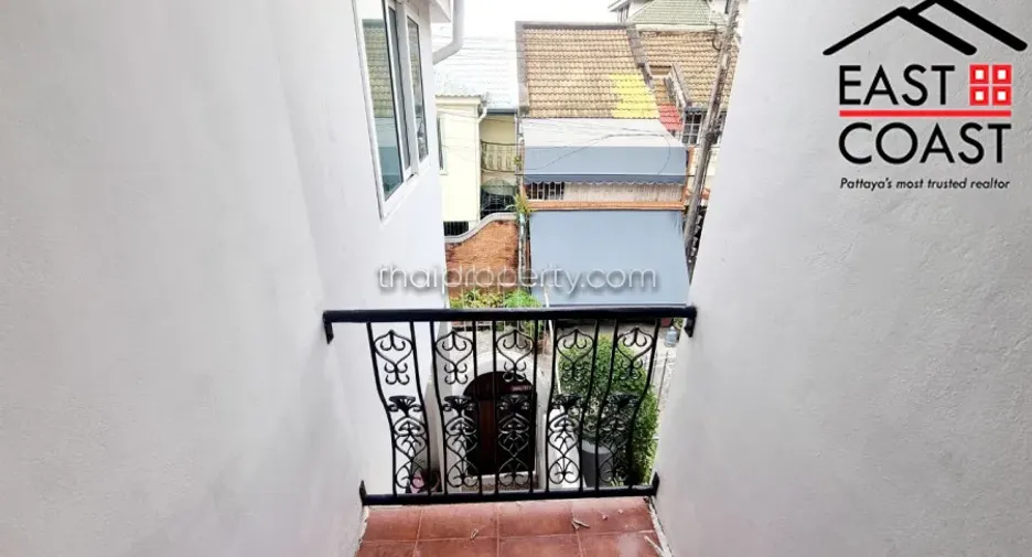 Casa en alquiler y en venta de 2 habitaciones en Bang Lamung, Chonburi
