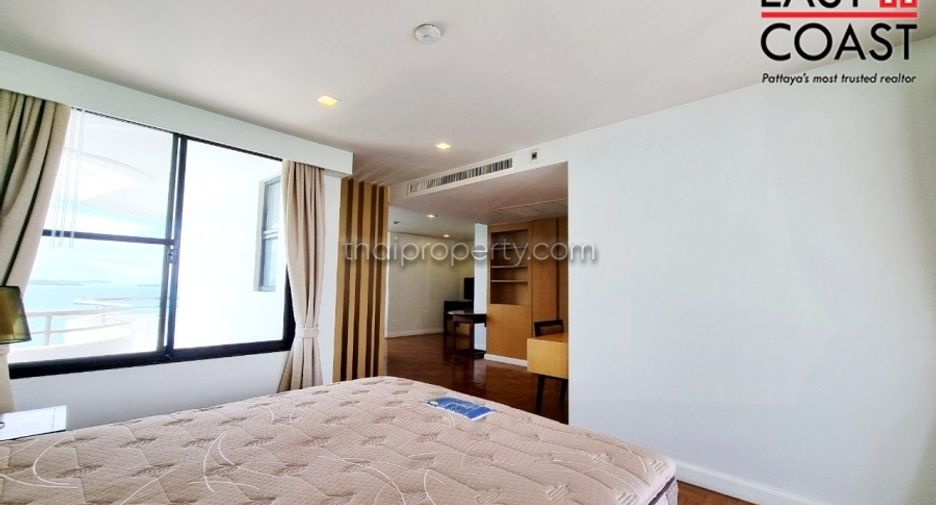 For rent 3 bedrooms condo in Bang Lamung, Chonburi