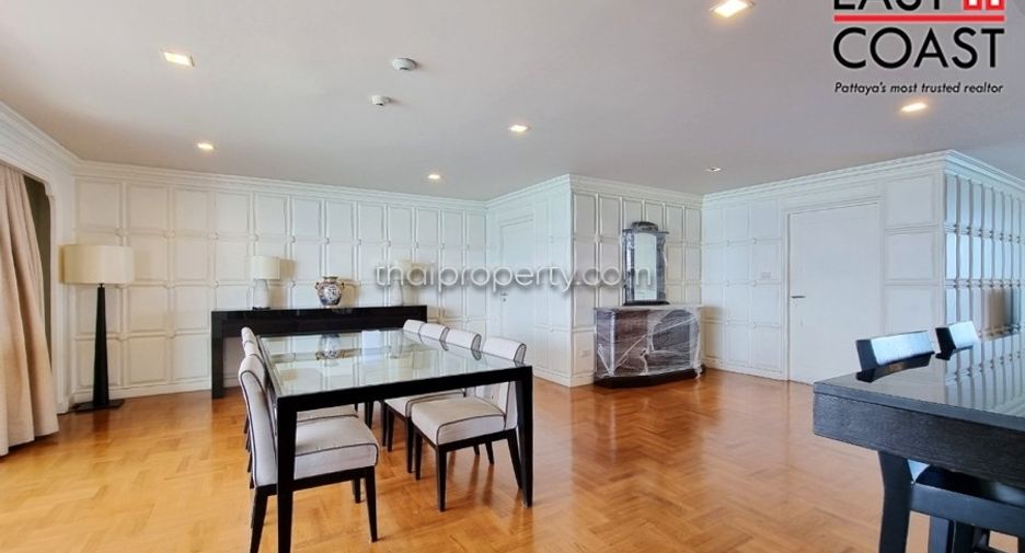 For rent 3 bedrooms condo in Bang Lamung, Chonburi