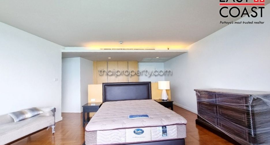 For rent 3 bedrooms condo in Bang Lamung, Chonburi