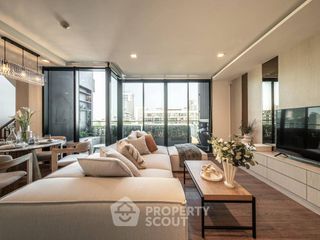 For rent そして for sale 3 Beds condo in Phra Khanong, Bangkok