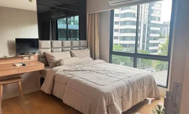 For sale 1 bed condo in Khlong Toei, Bangkok