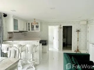 For sale 2 bed condo in Chatuchak, Bangkok