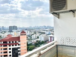 For sale 2 bed condo in Chatuchak, Bangkok