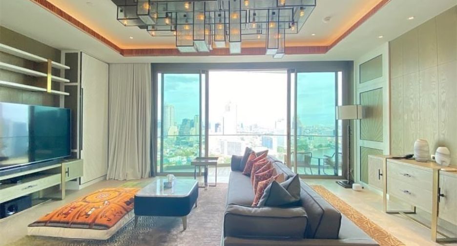 For sale 2 bed condo in Khlong San, Bangkok