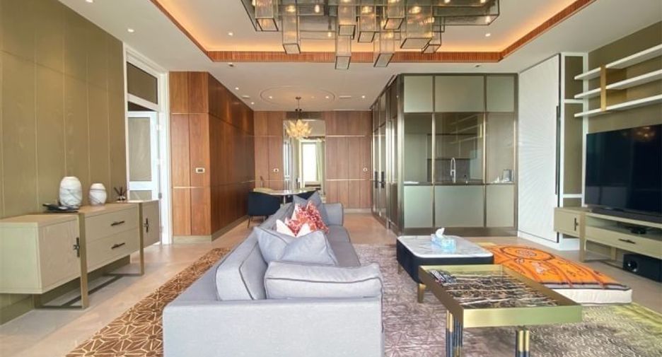 For sale 2 bed condo in Khlong San, Bangkok