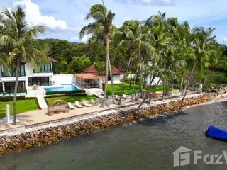 For sale 4 Beds villa in Mueang Krabi, Krabi
