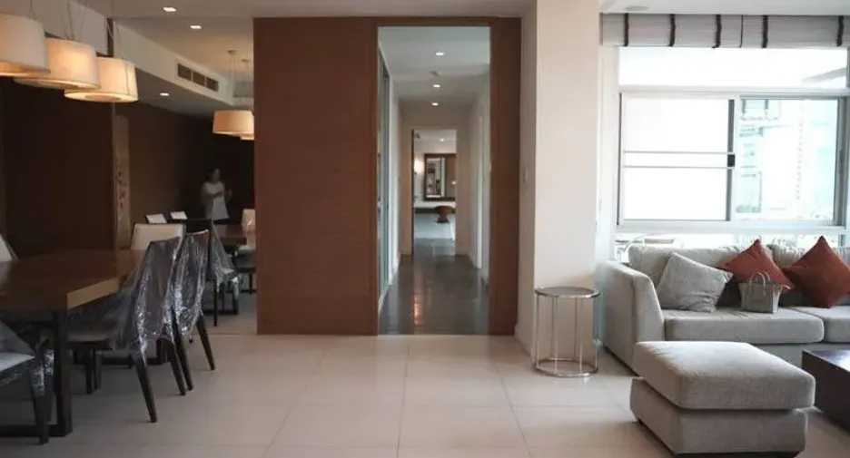 For rent 3 Beds condo in Watthana, Bangkok
