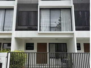 For sale 3 bed townhouse in Thalang, Phuket