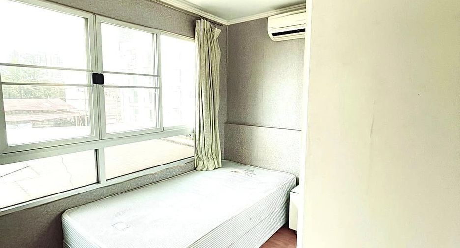 For rent 2 bed condo in Huai Khwang, Bangkok