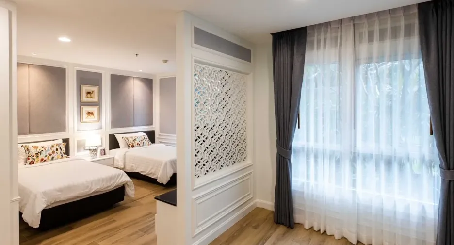 For sale 3 bed condo in Huai Khwang, Bangkok
