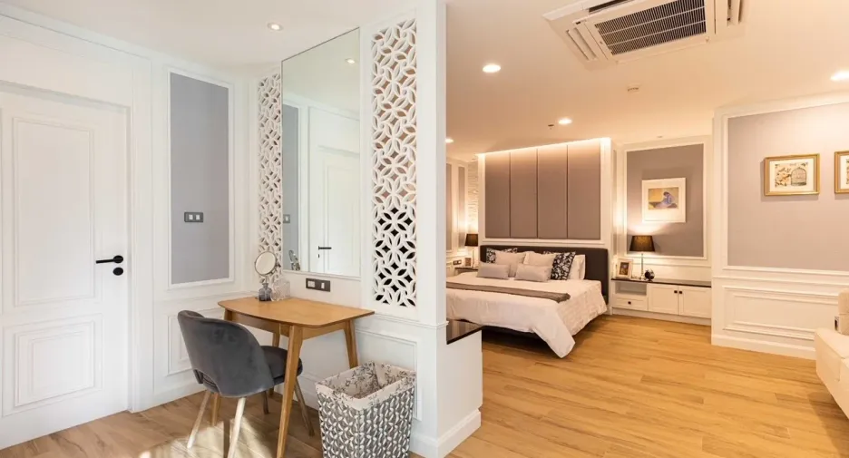 For sale 3 bed condo in Huai Khwang, Bangkok