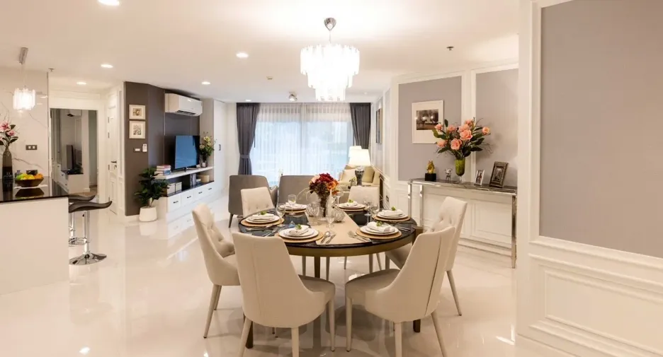 For sale 3 bed condo in Huai Khwang, Bangkok