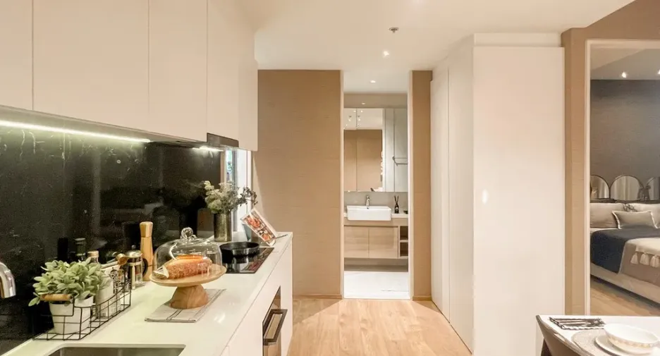 For sale 2 bed condo in Watthana, Bangkok