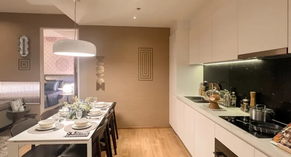 For sale 2 bed condo in Watthana, Bangkok