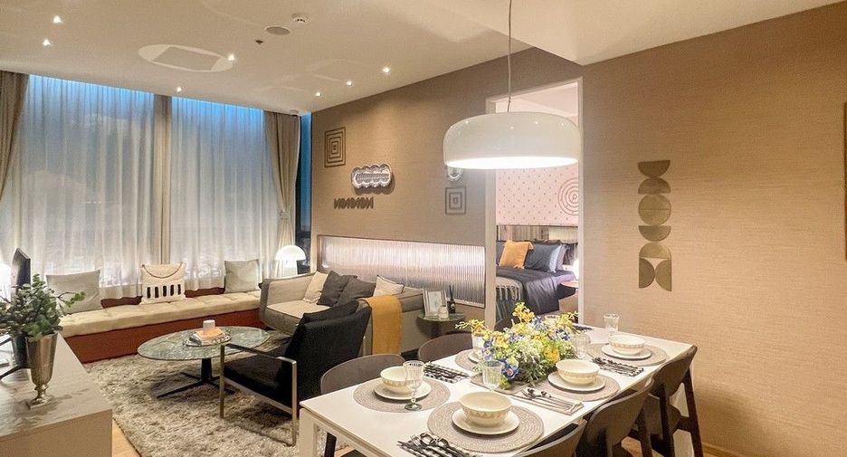 For sale 2 bed condo in Watthana, Bangkok
