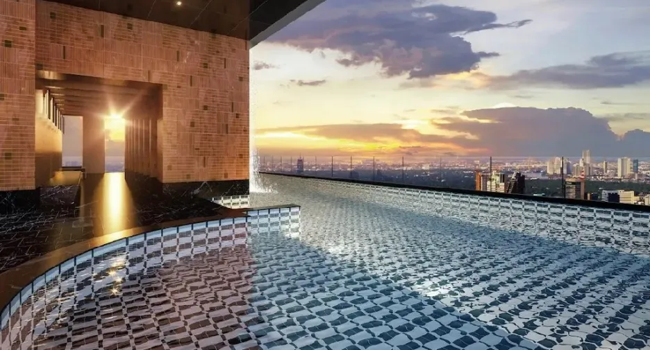For sale 2 bed condo in Watthana, Bangkok