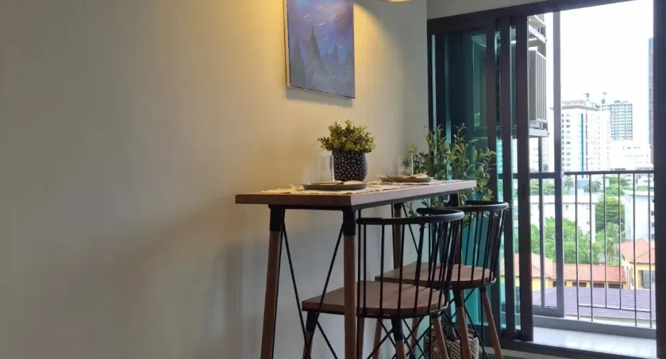 For sale 1 Beds condo in Khlong Toei, Bangkok
